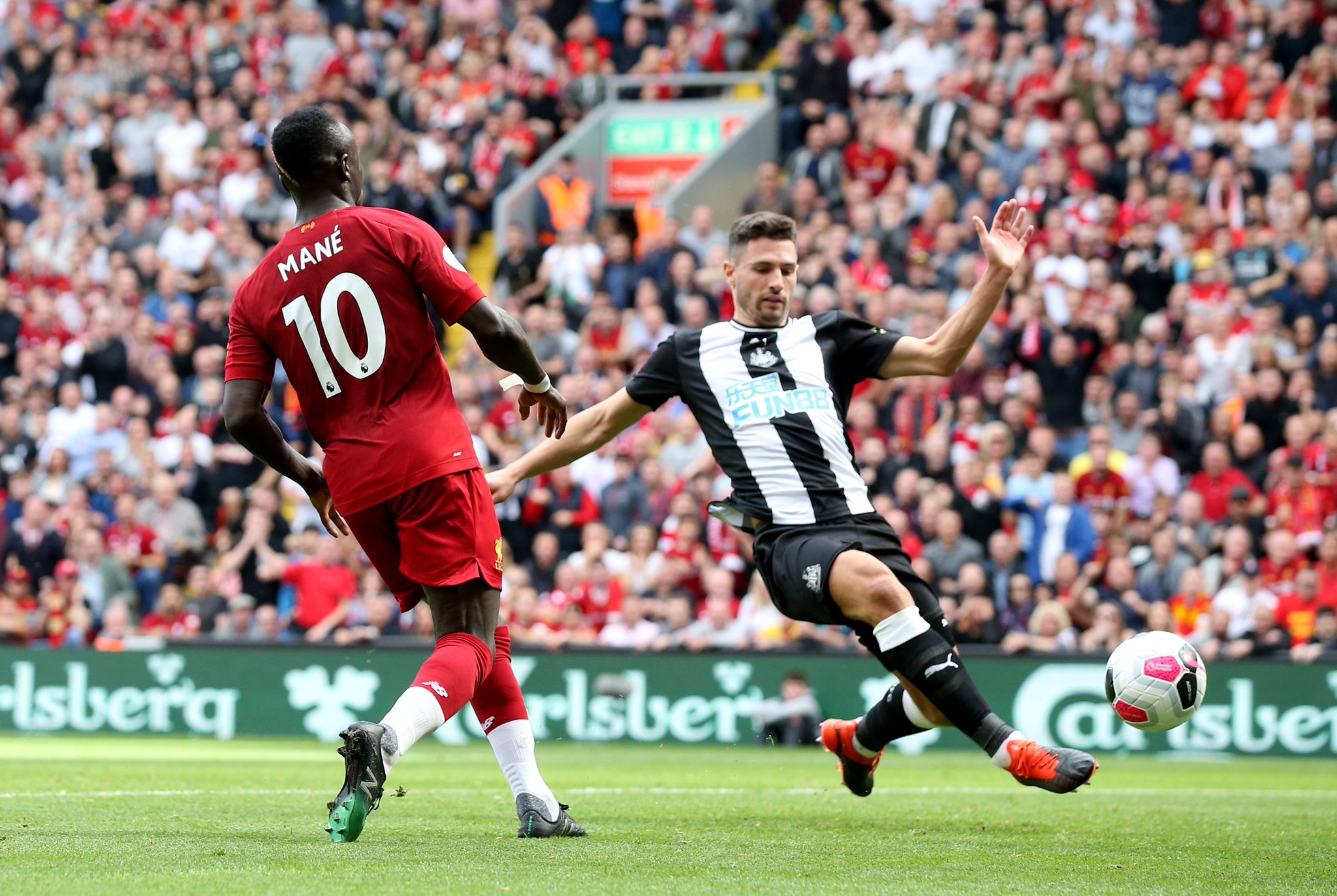 上扮演的关 上扮演的关